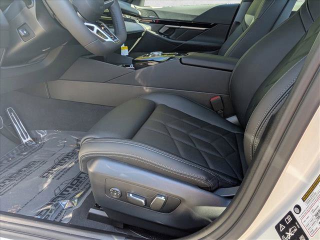 Used 2026 BMW 530i xDrive 530i xDrive w/ M Sport Package image 4