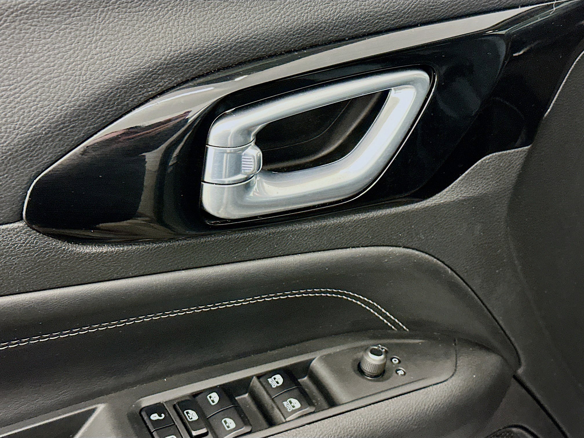 Used 2023 Jeep Compass Altitude image 15