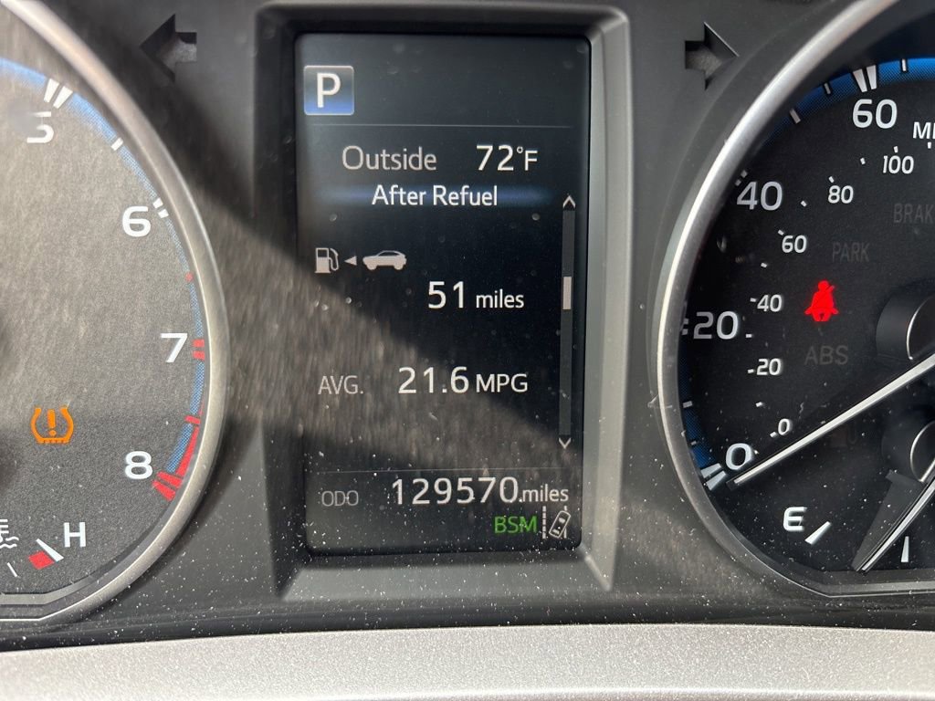 Used 2018 Toyota RAV4 XLE image 27