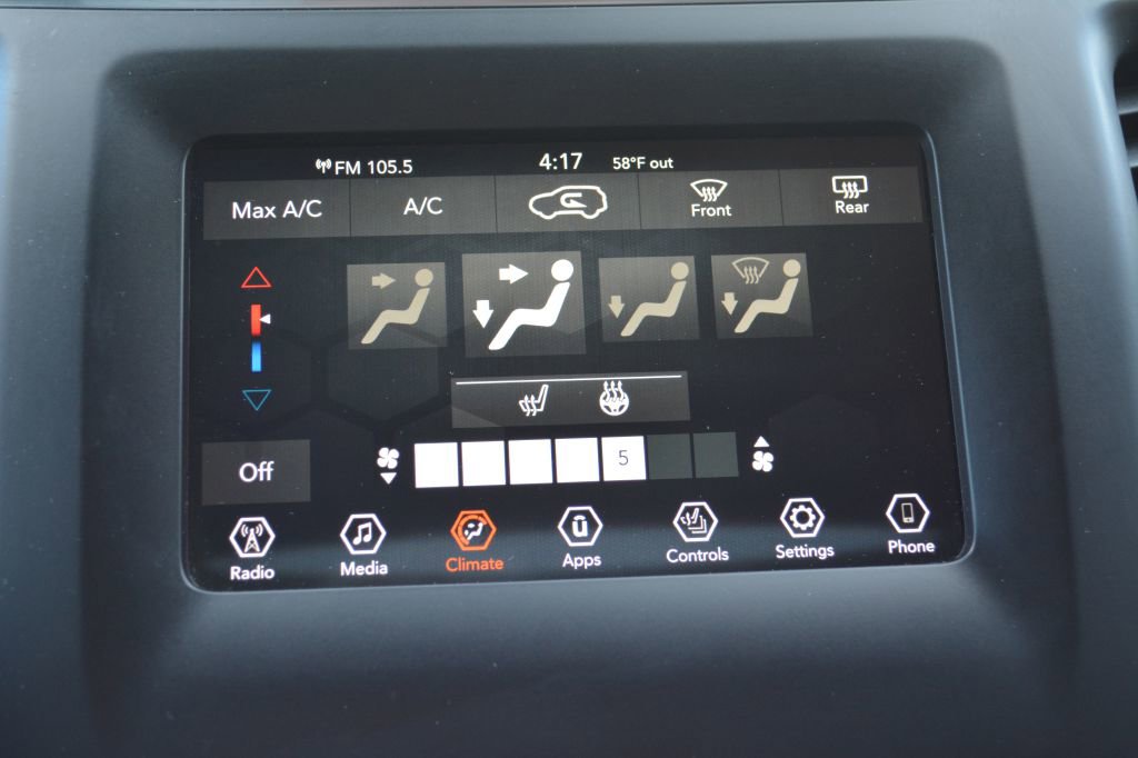 Used 2020 Jeep Cherokee Latitude Plus w/ Cold Weather Group image 21