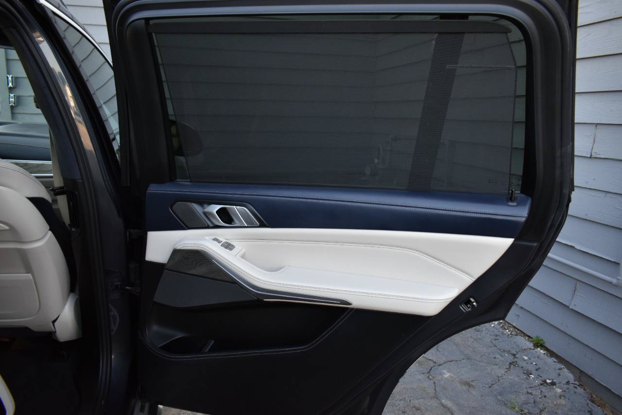 Used 2019 BMW X7 xDrive40i w/ Premium Package AWD/4WD image 39