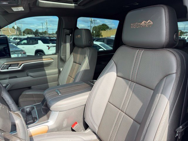 Certified 2026 Chevrolet Silverado 2500 High Country w/ High Country Premium Package AWD/4WD image 31