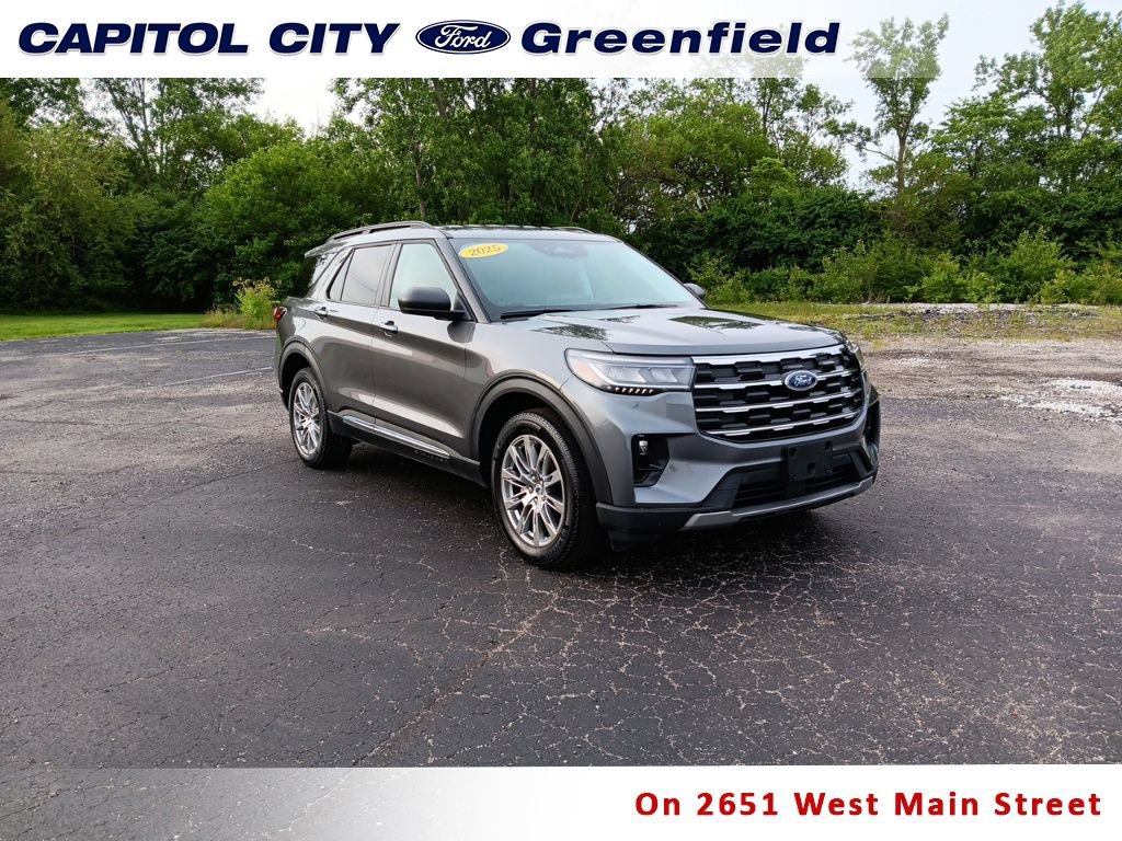 Used 2025 Ford Explorer Active w/ Active Comfort Package AWD/4WD image 1