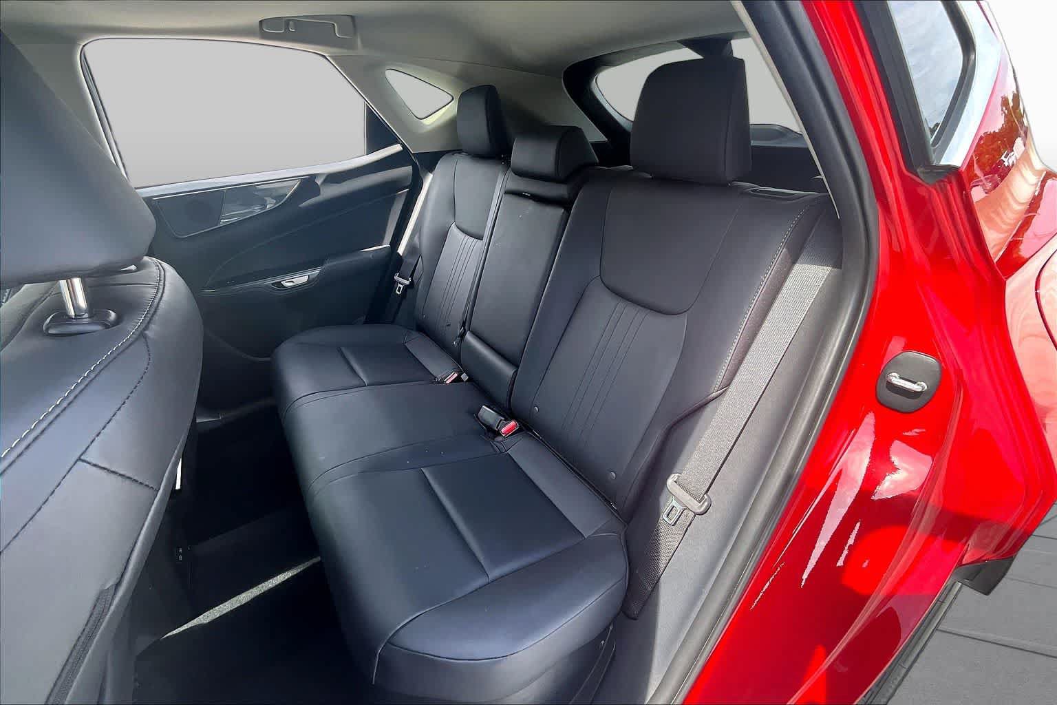 Used 2025 Lexus NX 350h AWD w/ Cold Area Package image 38