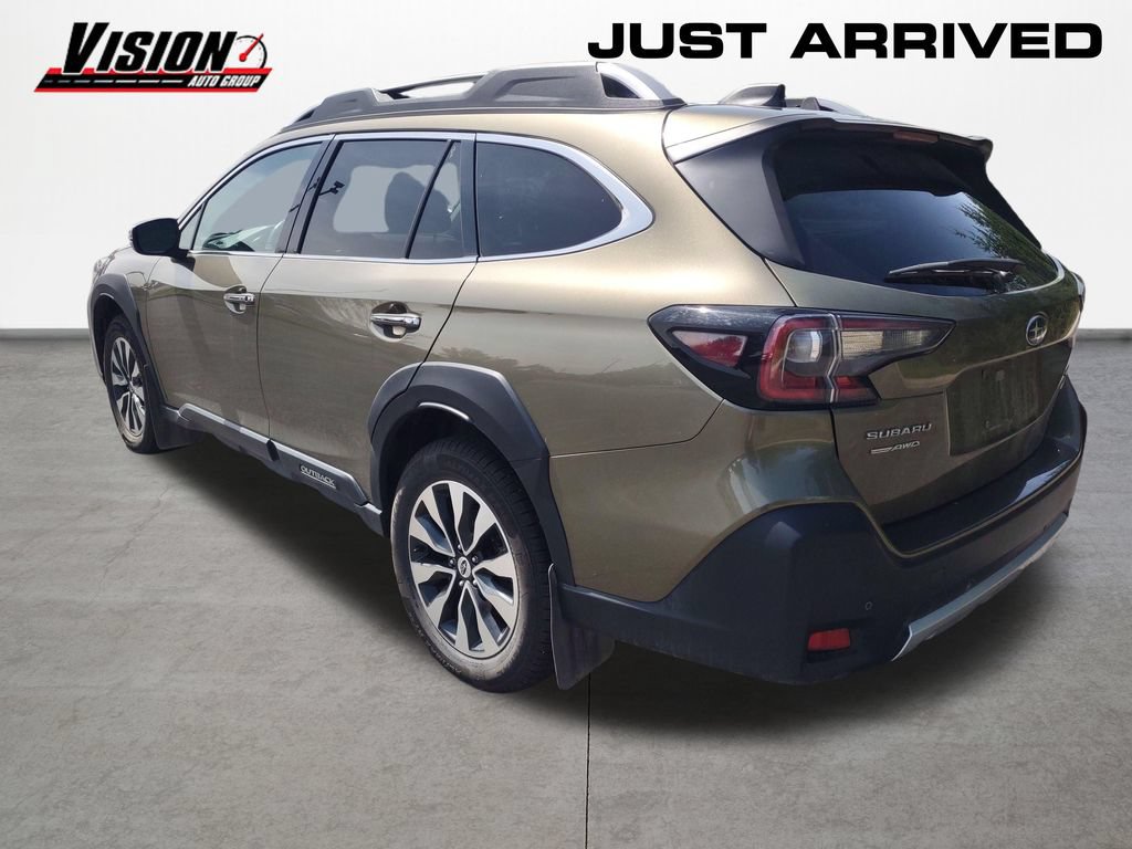 Used 2024 Subaru Outback Touring XT AWD/4WD image 3
