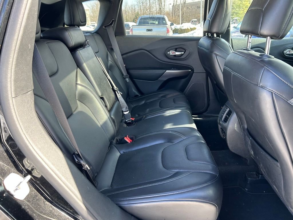 Used 2020 Jeep Cherokee Limited image 26