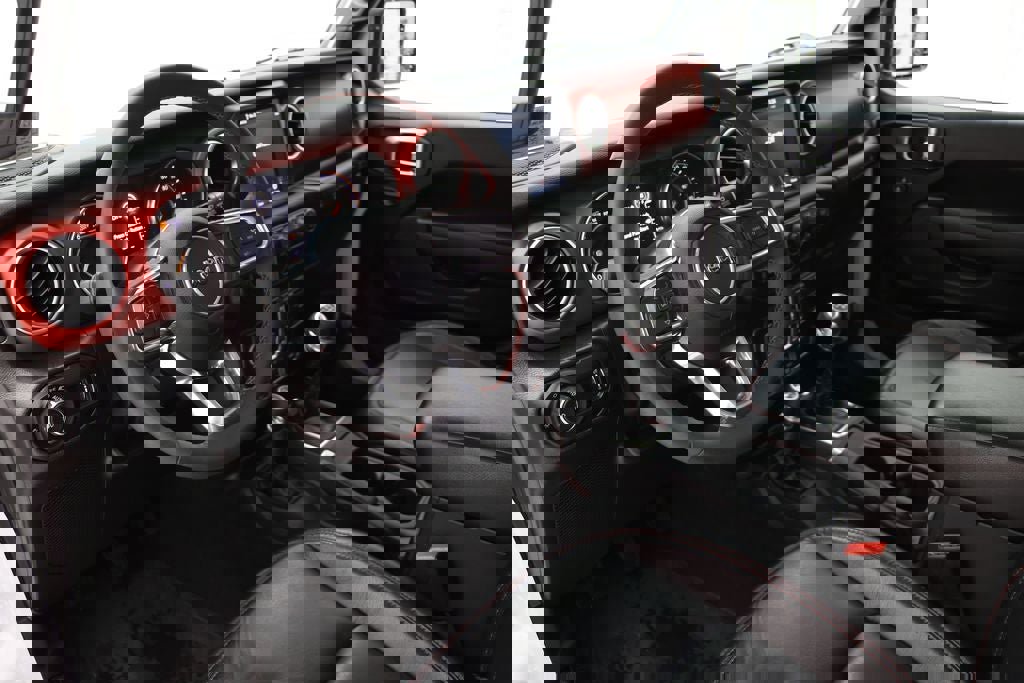 Used 2023 Jeep Wrangler Unlimited Rubicon image 15