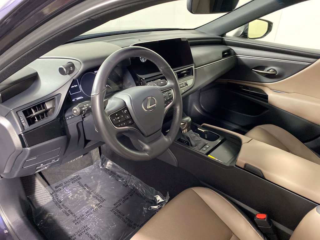 Certified 2025 Lexus ES 300h w/ Premium Package FWD image 12