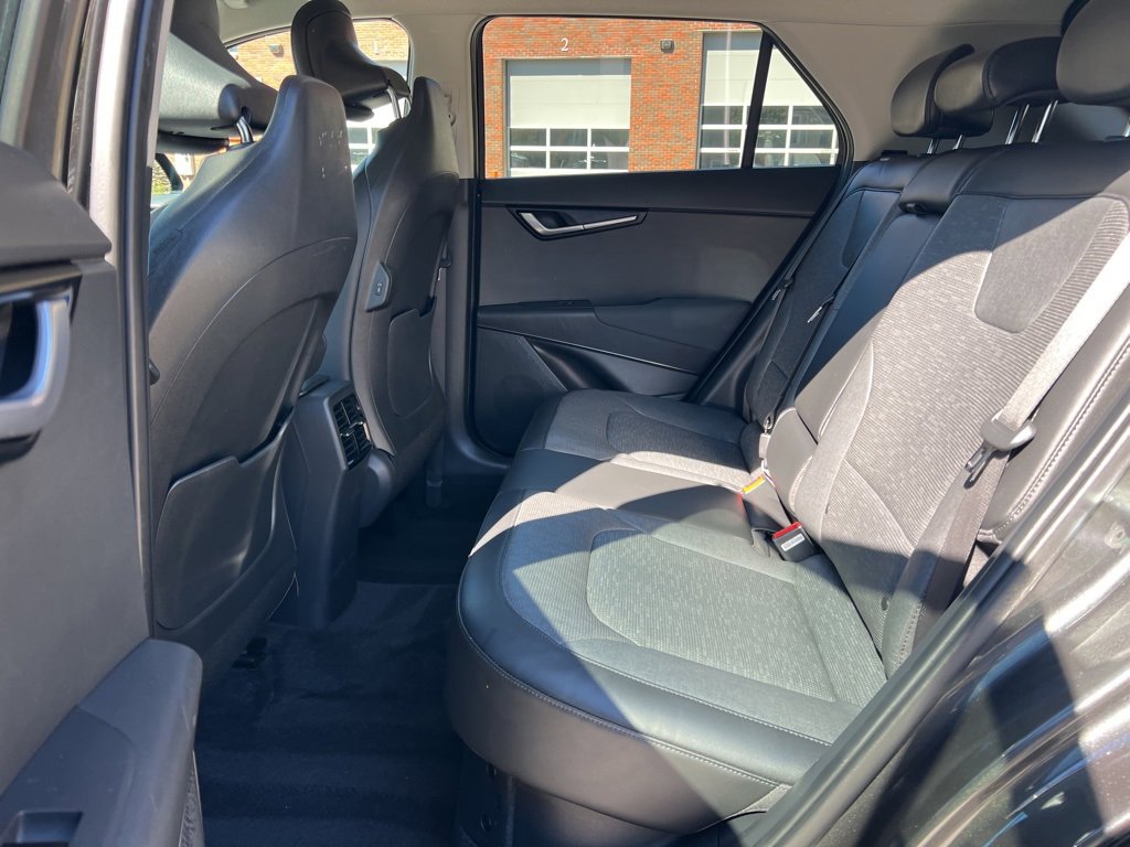 Certified 2023 Kia Niro SX Touring image 24