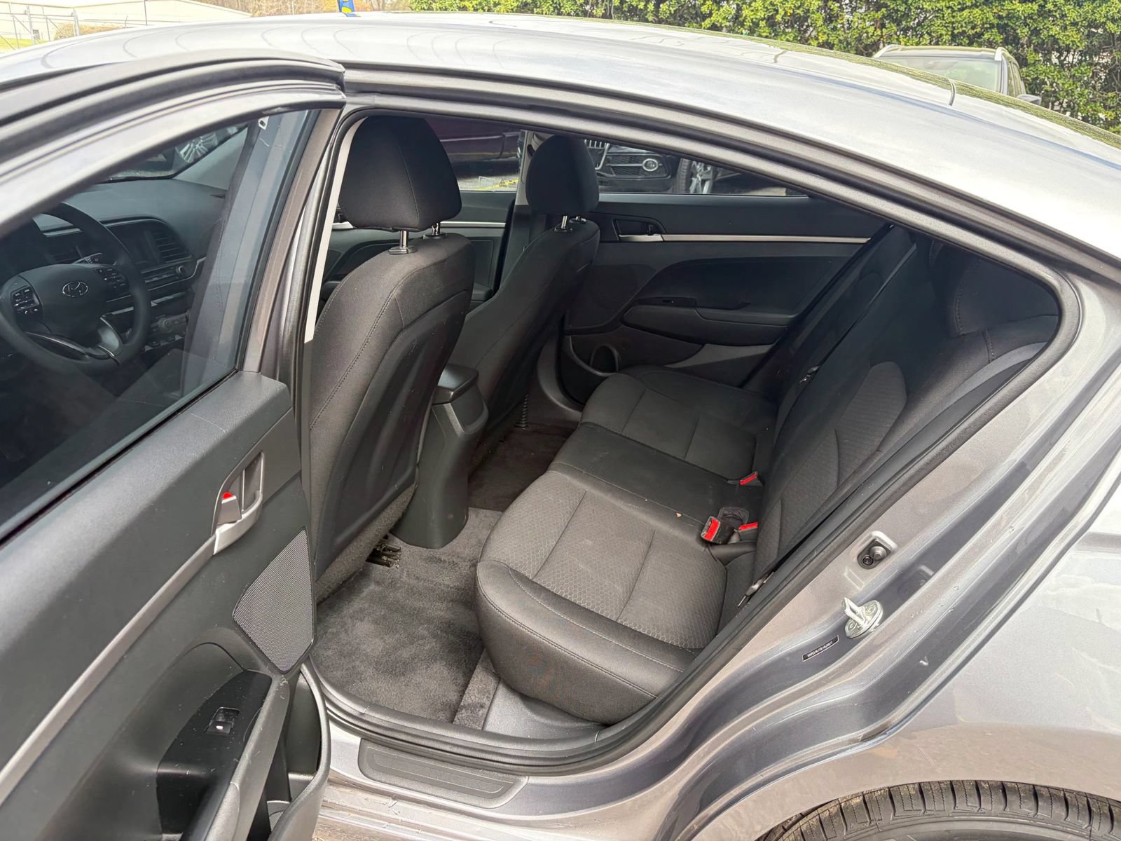 Used 2020 Hyundai Elantra SE w/ Cargo Package (C1) FWD image 11