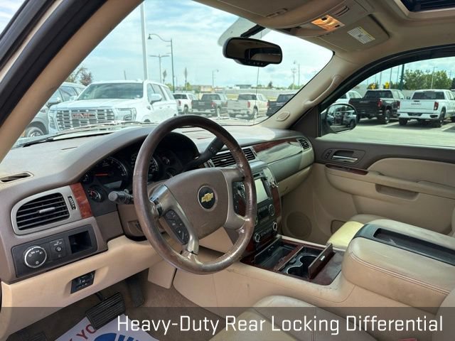 Used 2013 Chevrolet Avalanche LTZ RWD image 20