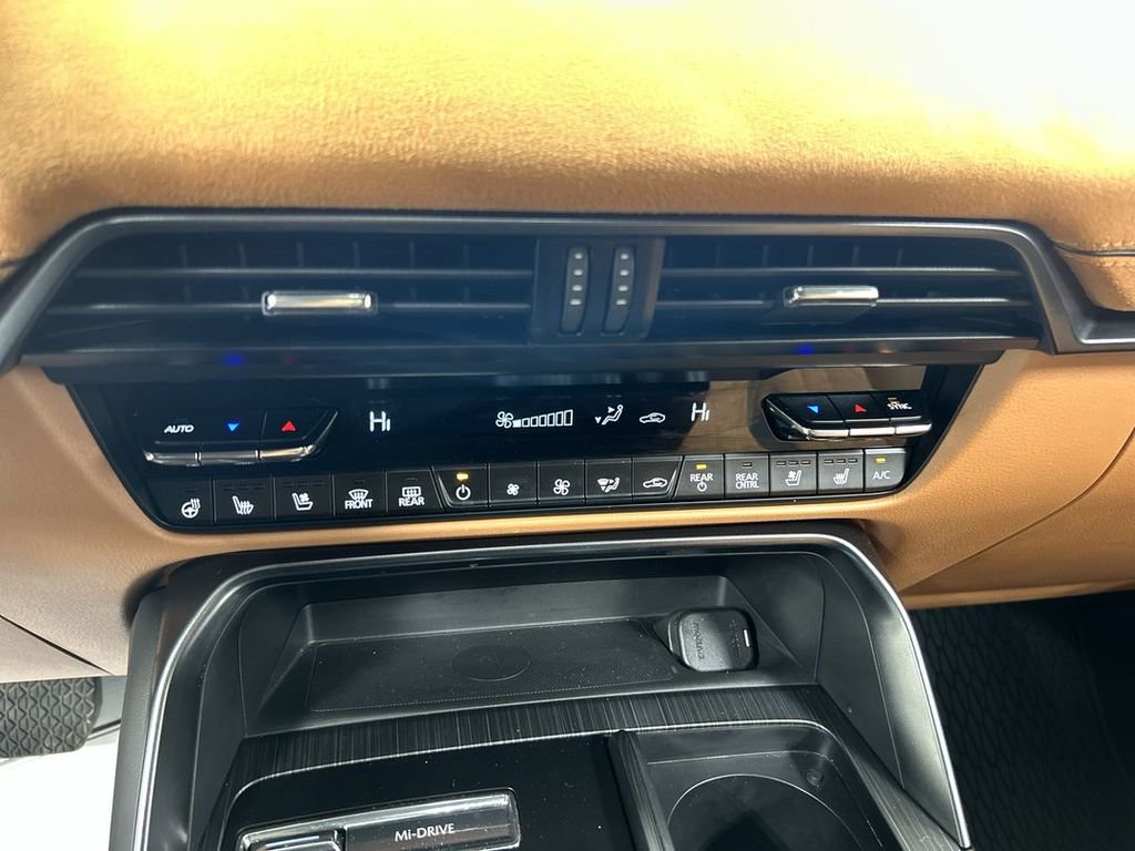 Certified 2025 MAZDA CX-70 3.3 Turbo S w/ Premium Plus image 17