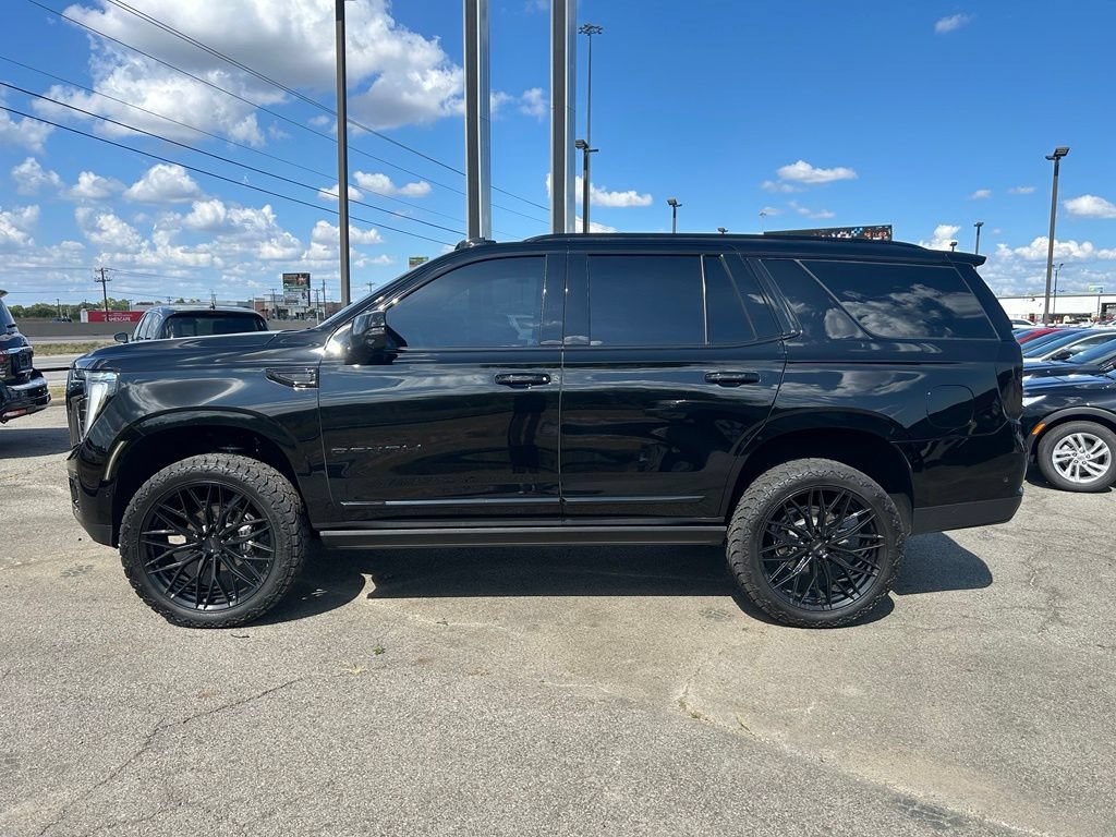 Used 2026 GMC Yukon Denali w/ Sun & Power Step Package AWD/4WD image 2