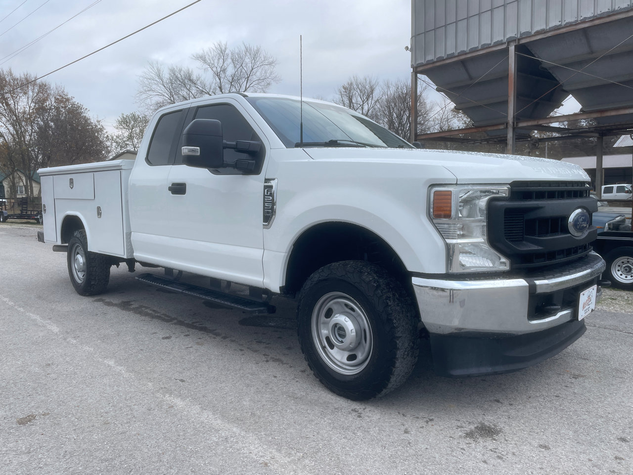 Used 2022 Ford F250 XL w/ Power Equipment Group image 8