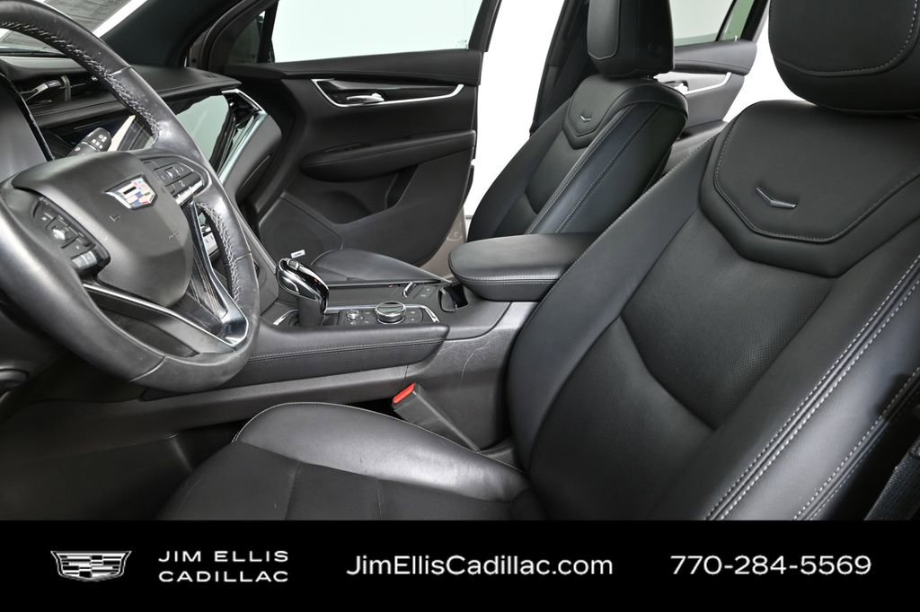 Certified 2022 Cadillac XT6 Premium Luxury w/ Technology Package image 6