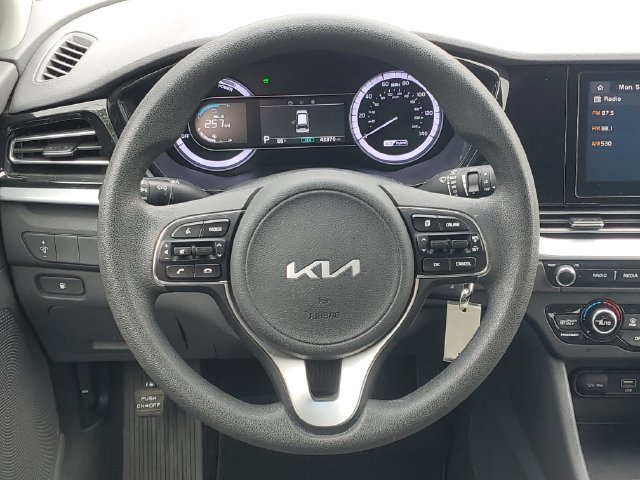 Used 2022 Kia Niro LX FWD image 11