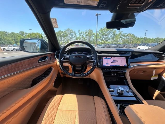 New 2026 Jeep Grand Cherokee L Summit AWD/4WD image 15