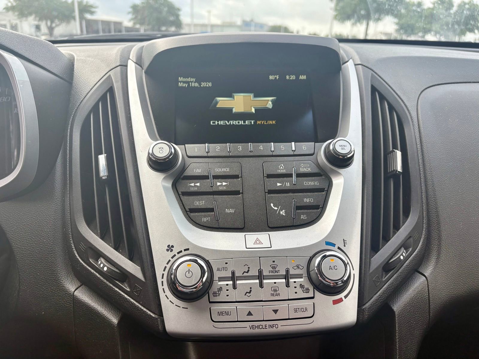 Used 2017 Chevrolet Equinox LT w/ Convenience Package FWD image 16