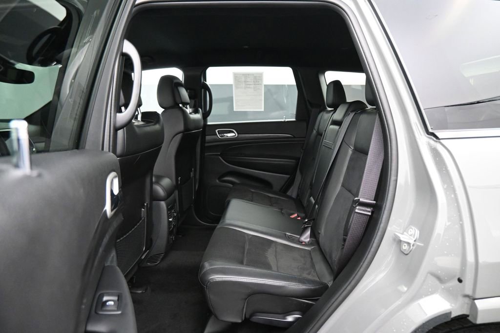 Used 2022 Jeep Grand Cherokee Laredo X RWD image 17