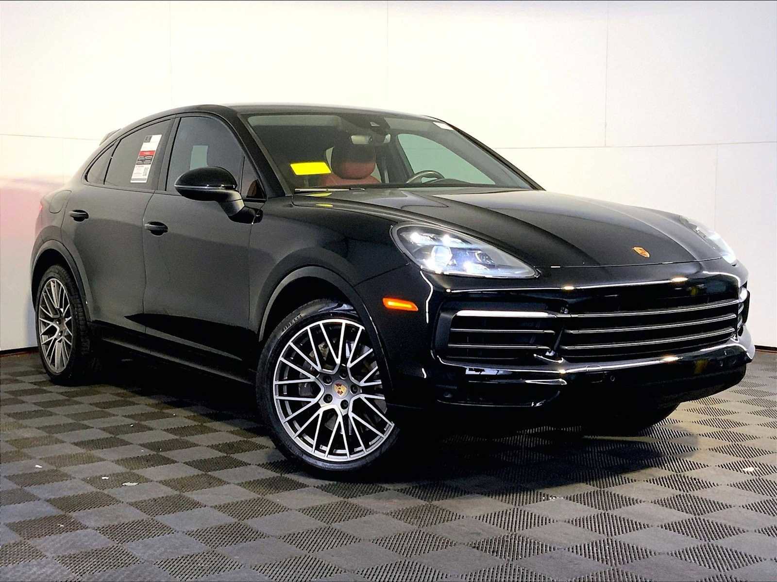 Certified 2022 Porsche Cayenne Platinum Edition image 9