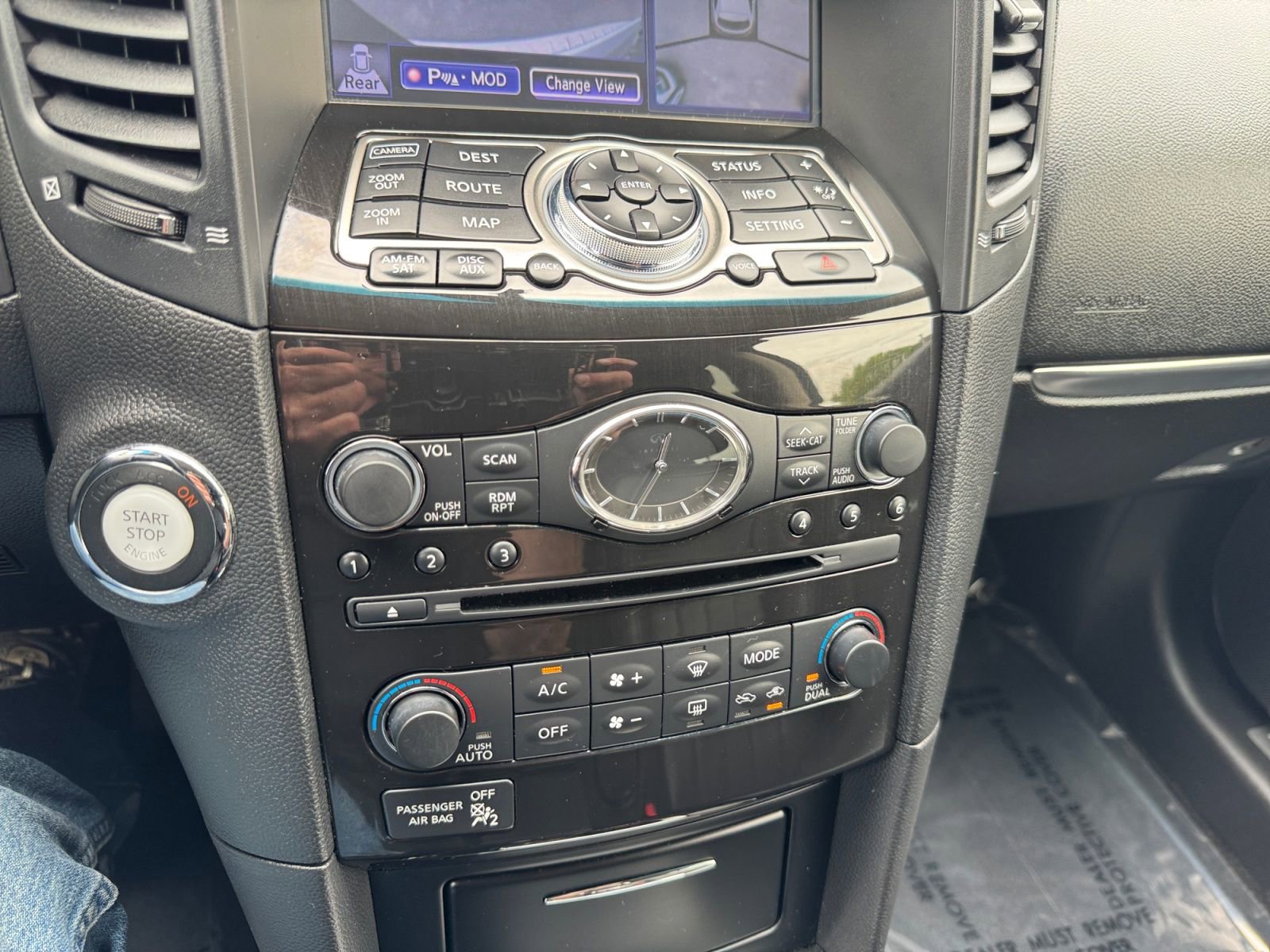 Used 2014 INFINITI QX70 AWD w/ Premium Package image 26