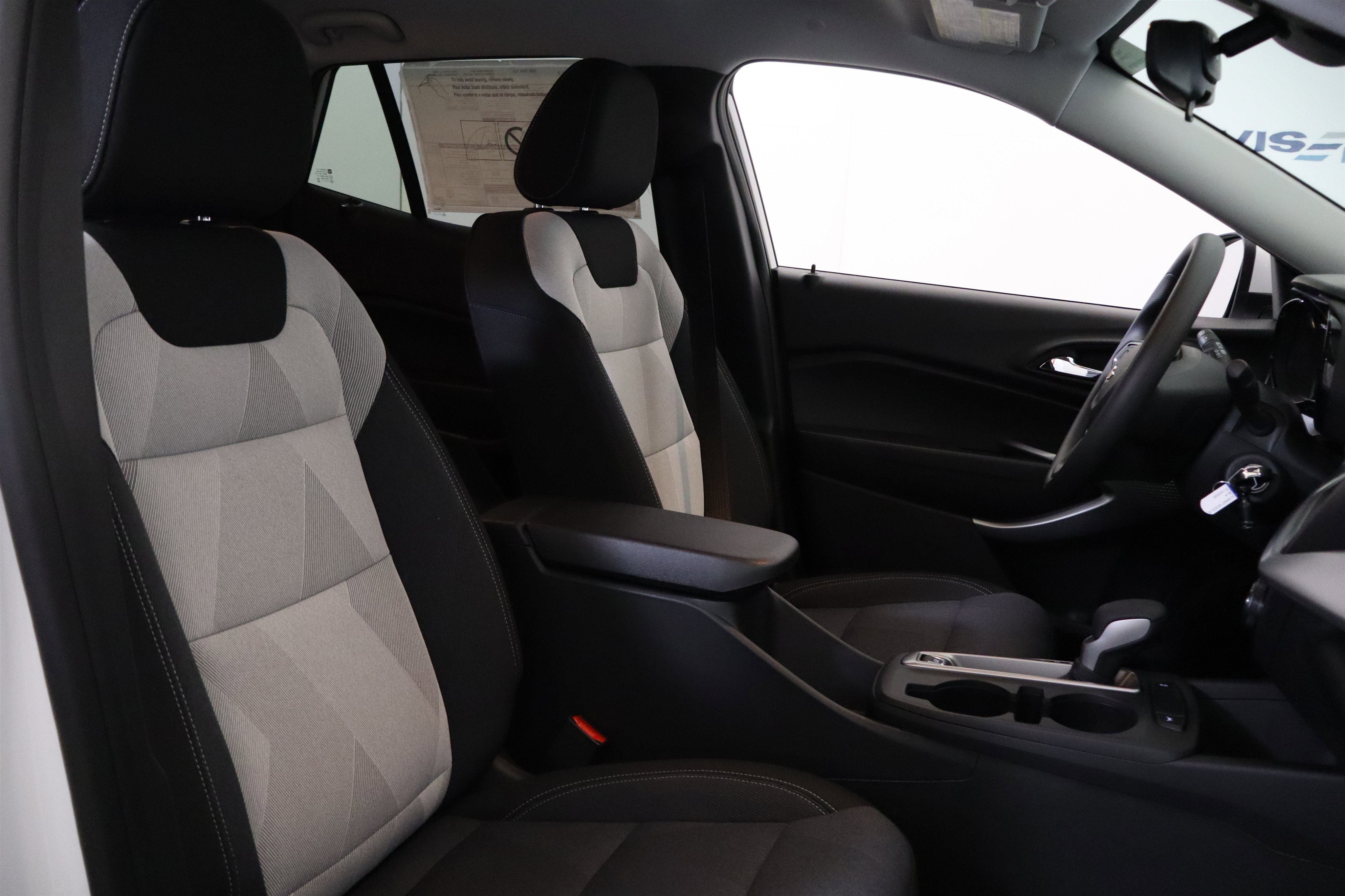 New 2026 Chevrolet Trax LS w/ LS Convenience Package FWD image 21