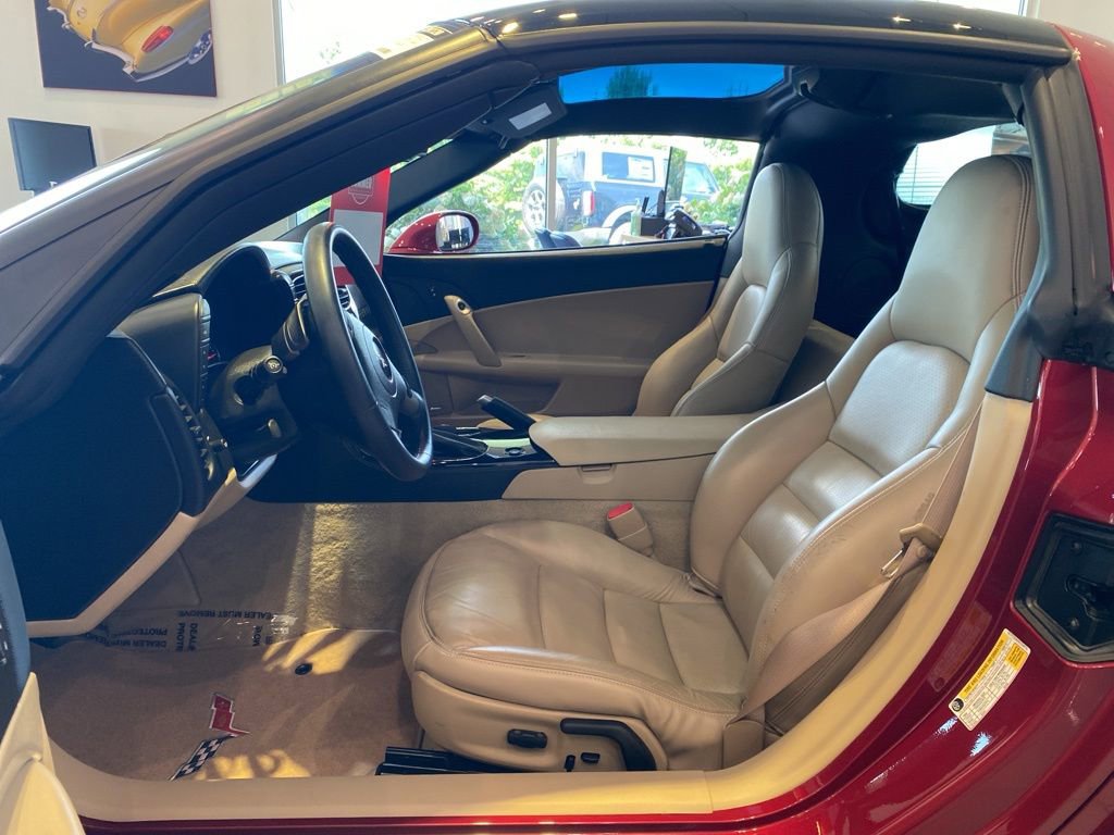 Used 2009 Chevrolet Corvette Coupe w/ Preferred Equipment Group image 19