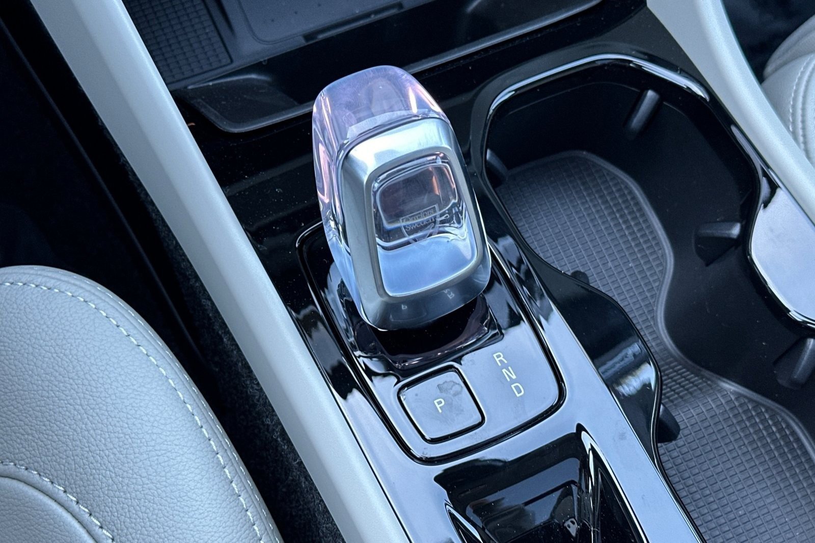 New 2026 Volvo XC40 B5 Plus w/ Protection Package Premier image 24