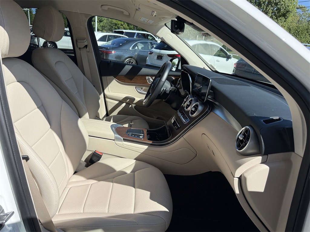 Certified 2022 Mercedes-Benz GLC 300 GLC 300 image 28