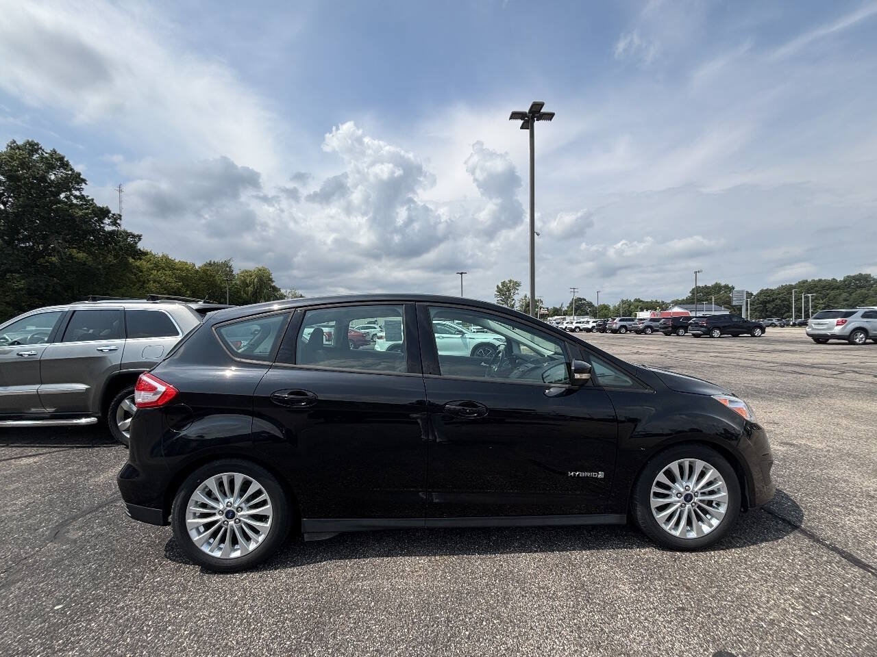 Used 2018 Ford C-MAX SE FWD image 2