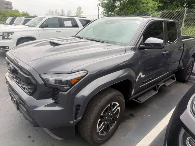 Used 2025 Toyota Tacoma TRD Sport AWD/4WD image 18
