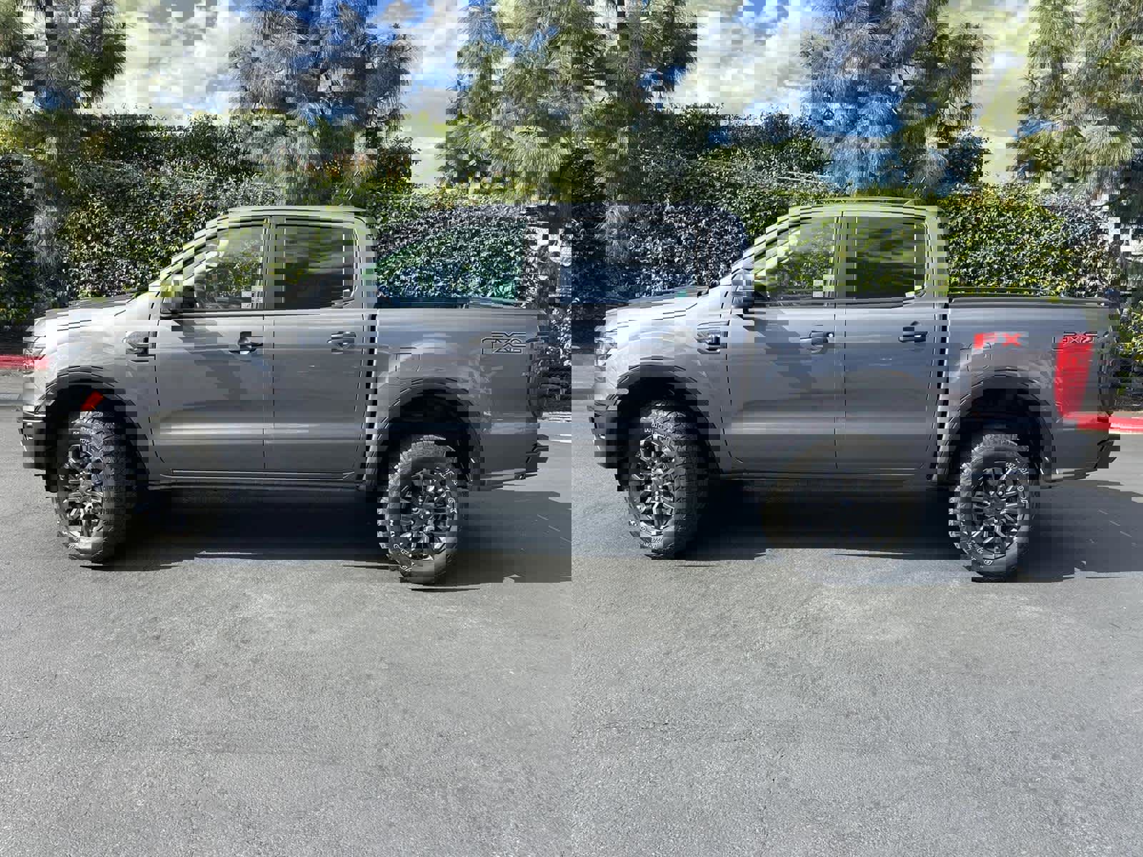 Used 2023 Ford Ranger XLT w/ Equipment Group 301A Mid image 3