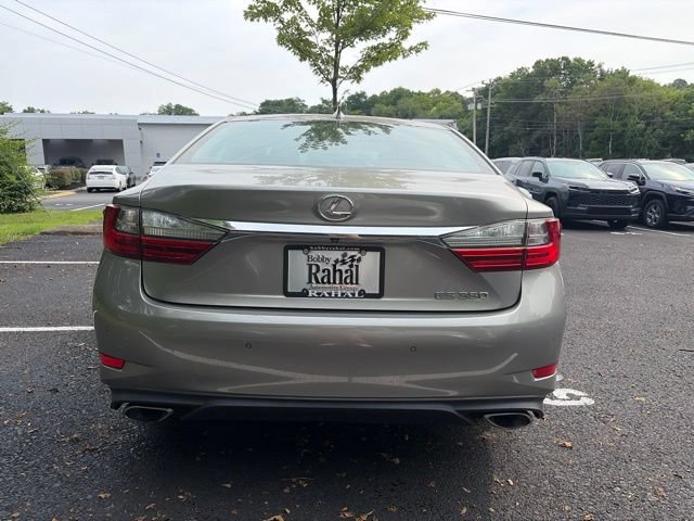 Used 2016 Lexus ES 350 w/ Premium Package w/Wood Trim FWD image 4