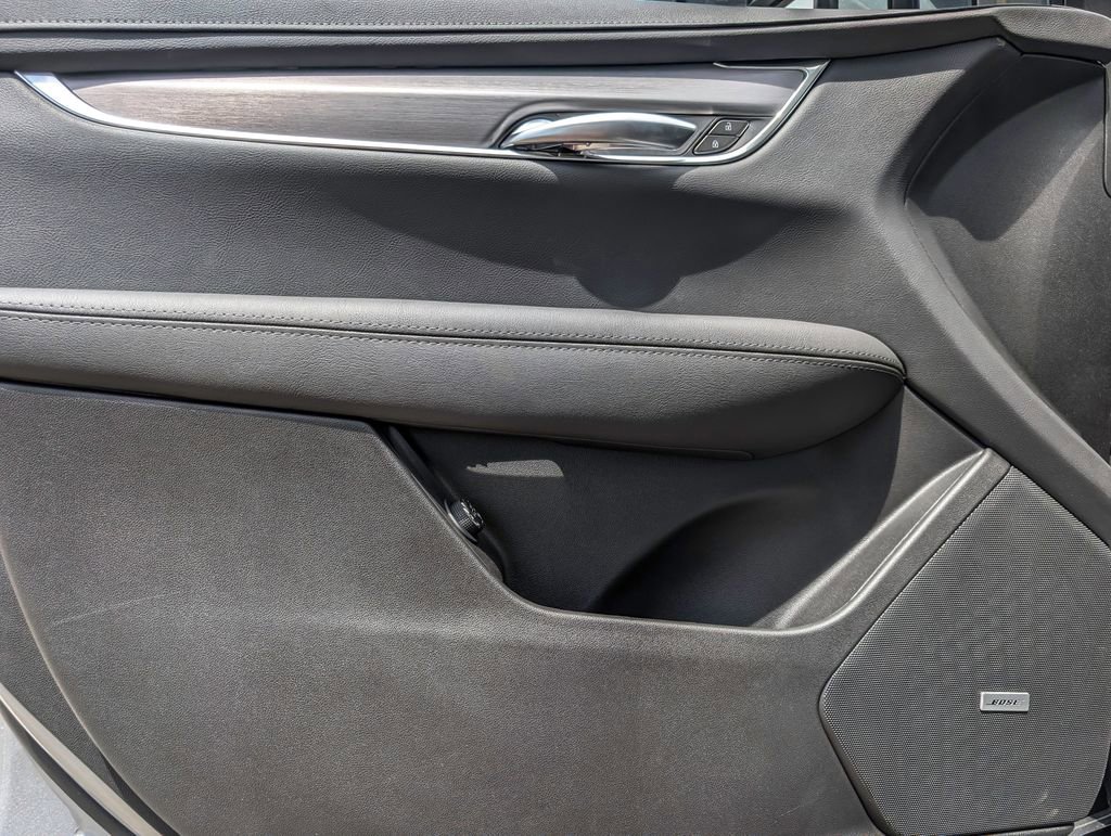 New 2025 Cadillac XT5 Luxury image 17