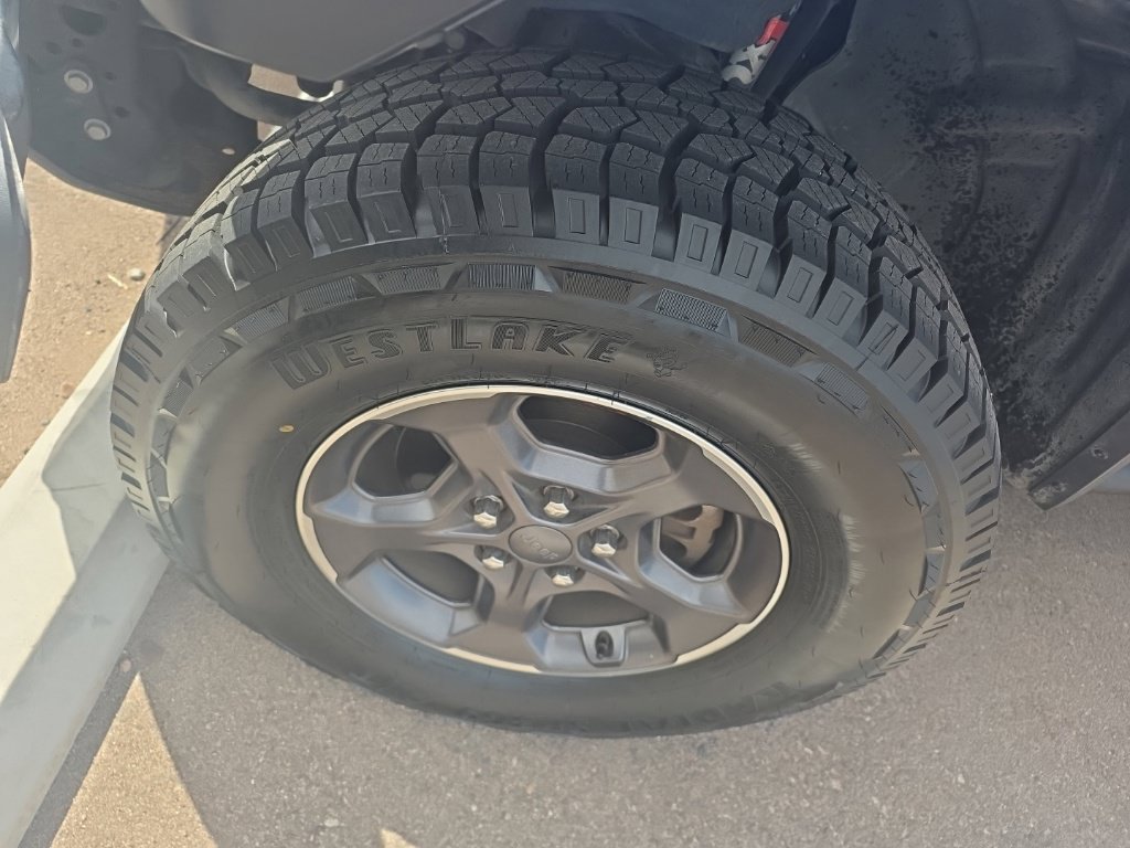 Used 2020 Jeep Gladiator Rubicon AWD/4WD image 4