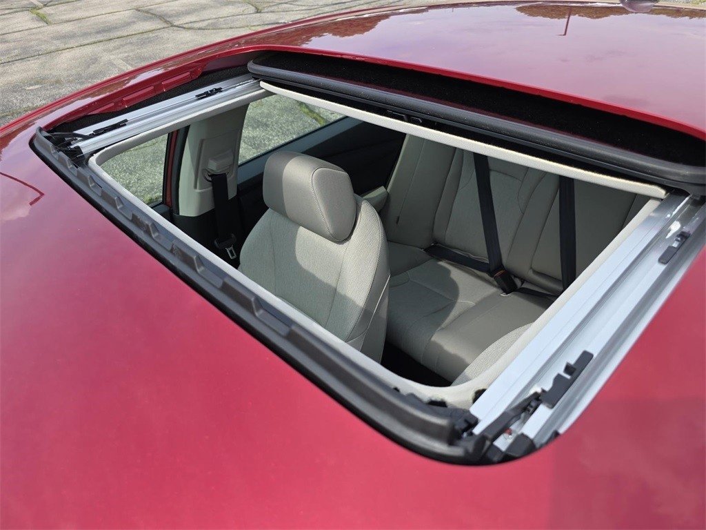 New 2025 Honda Accord SE image 3