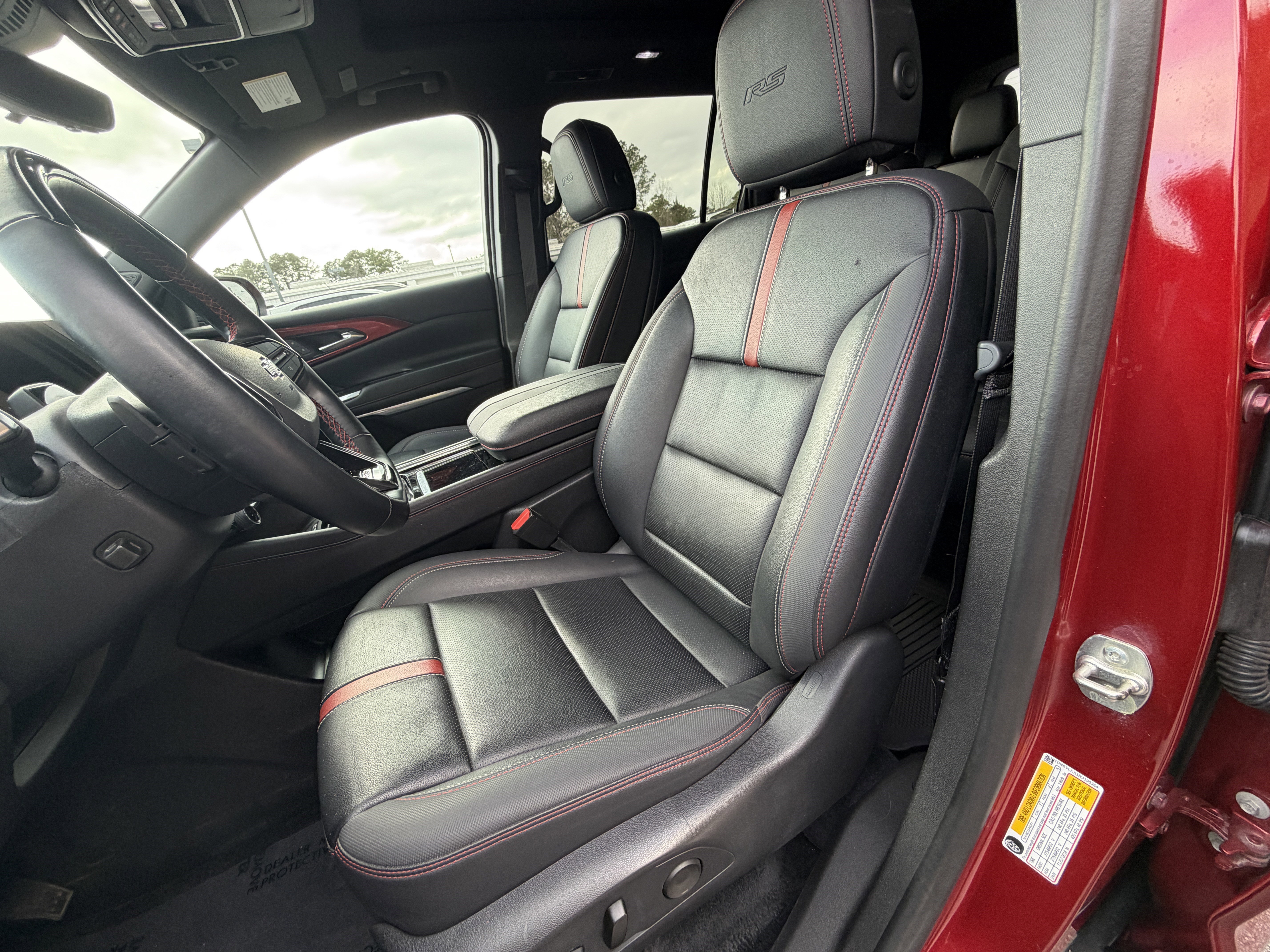 Used 2024 Chevrolet Traverse RS w/ LPO, Floor Liner Package image 16