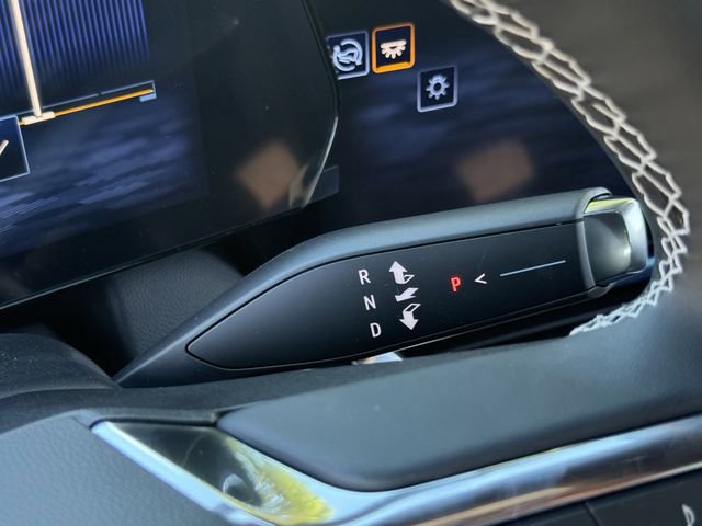 New 2026 Chevrolet Equinox EV LT AWD/4WD image 18