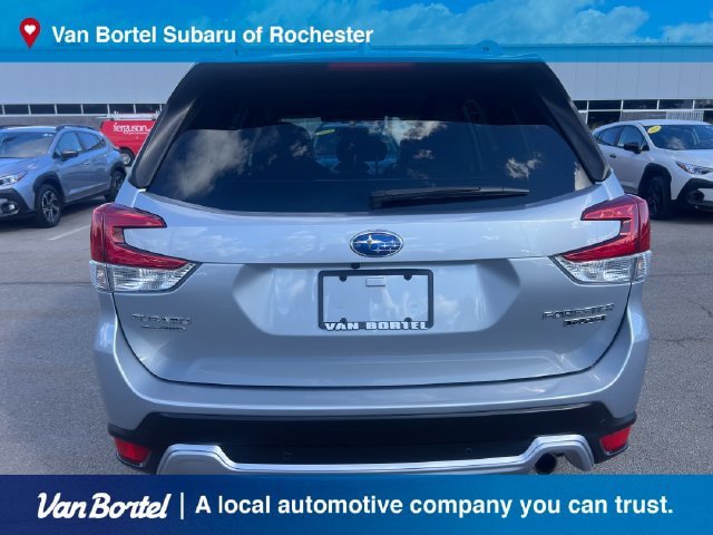Used 2023 Subaru Forester Touring AWD/4WD image 5
