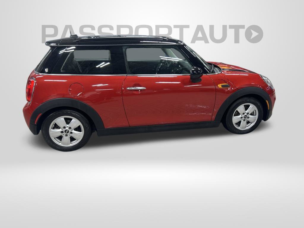 Used 2017 MINI Cooper 2-Door Hardtop FWD image 7