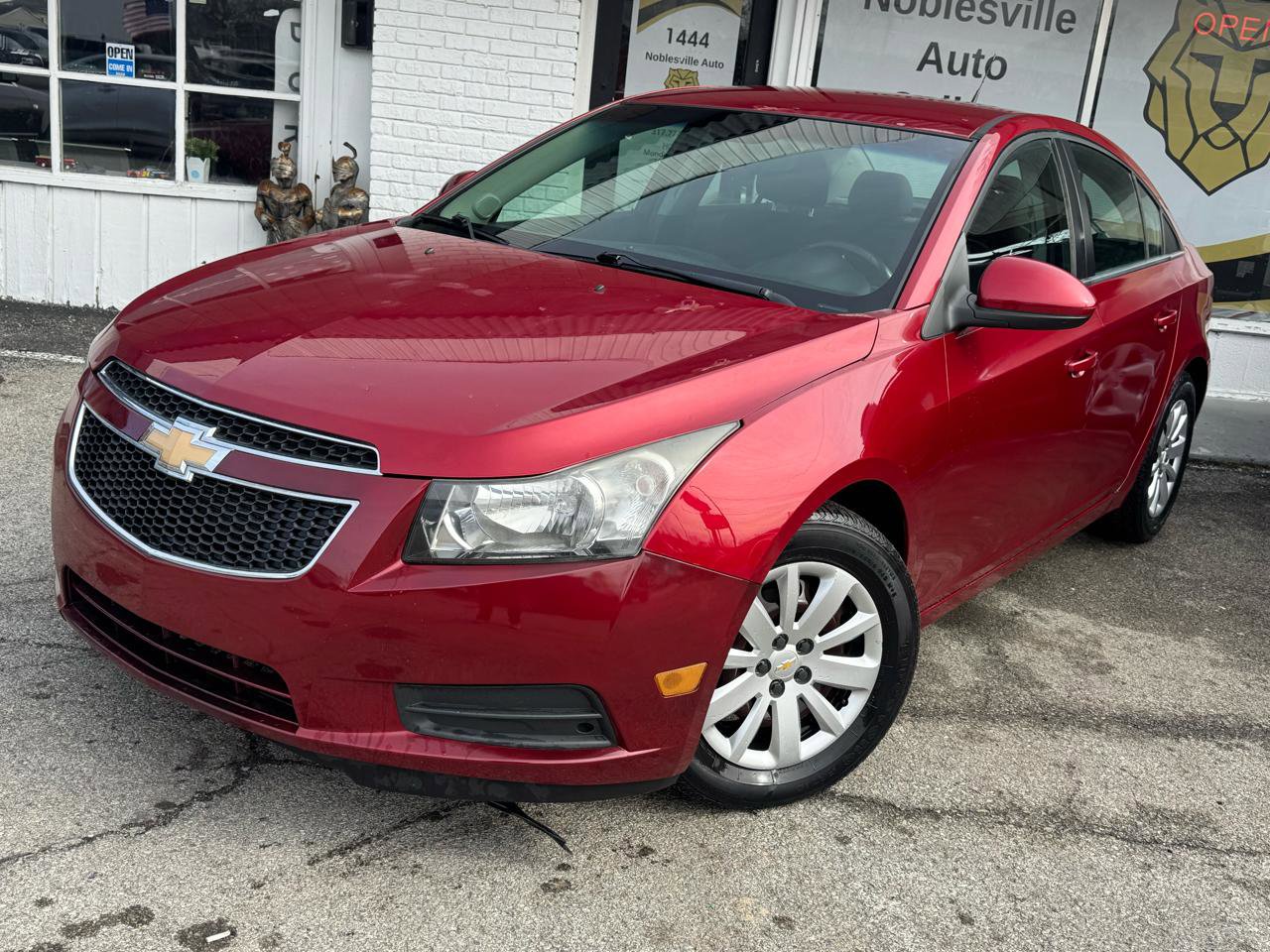 Used 2011 Chevrolet Cruze LT FWD image 1
