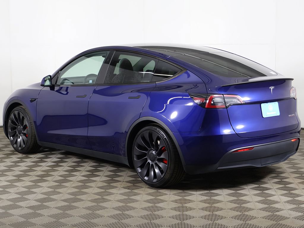 Used 2024 Tesla Model Y Performance image 10