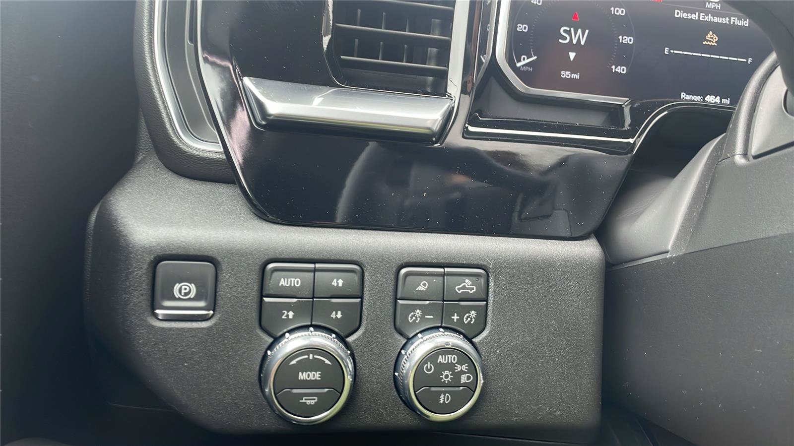New 2026 GMC Sierra 1500 Elevation w/ Elevation Premium Package AWD/4WD image 14