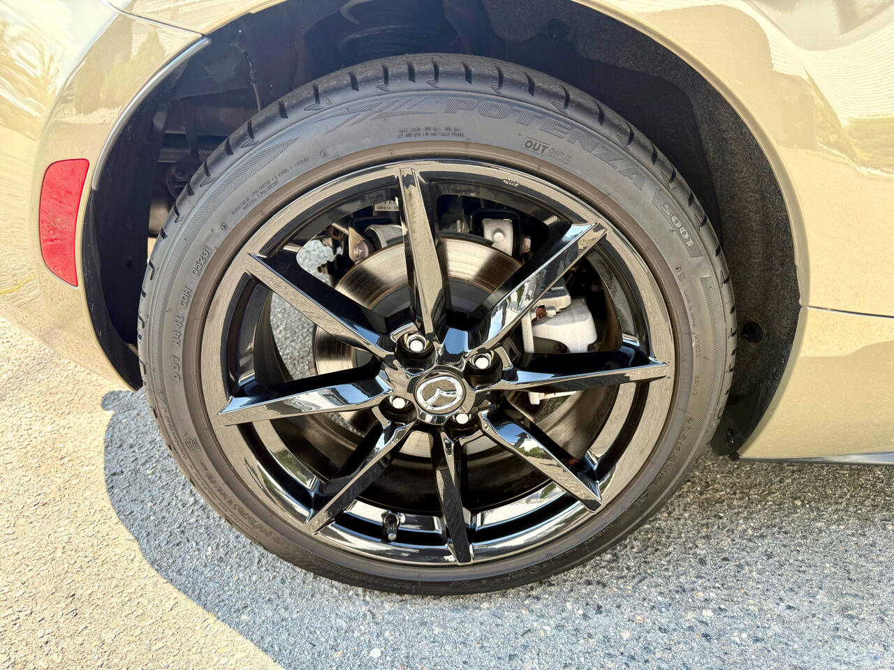 Used 2023 MAZDA MX-5 Miata Club image 13