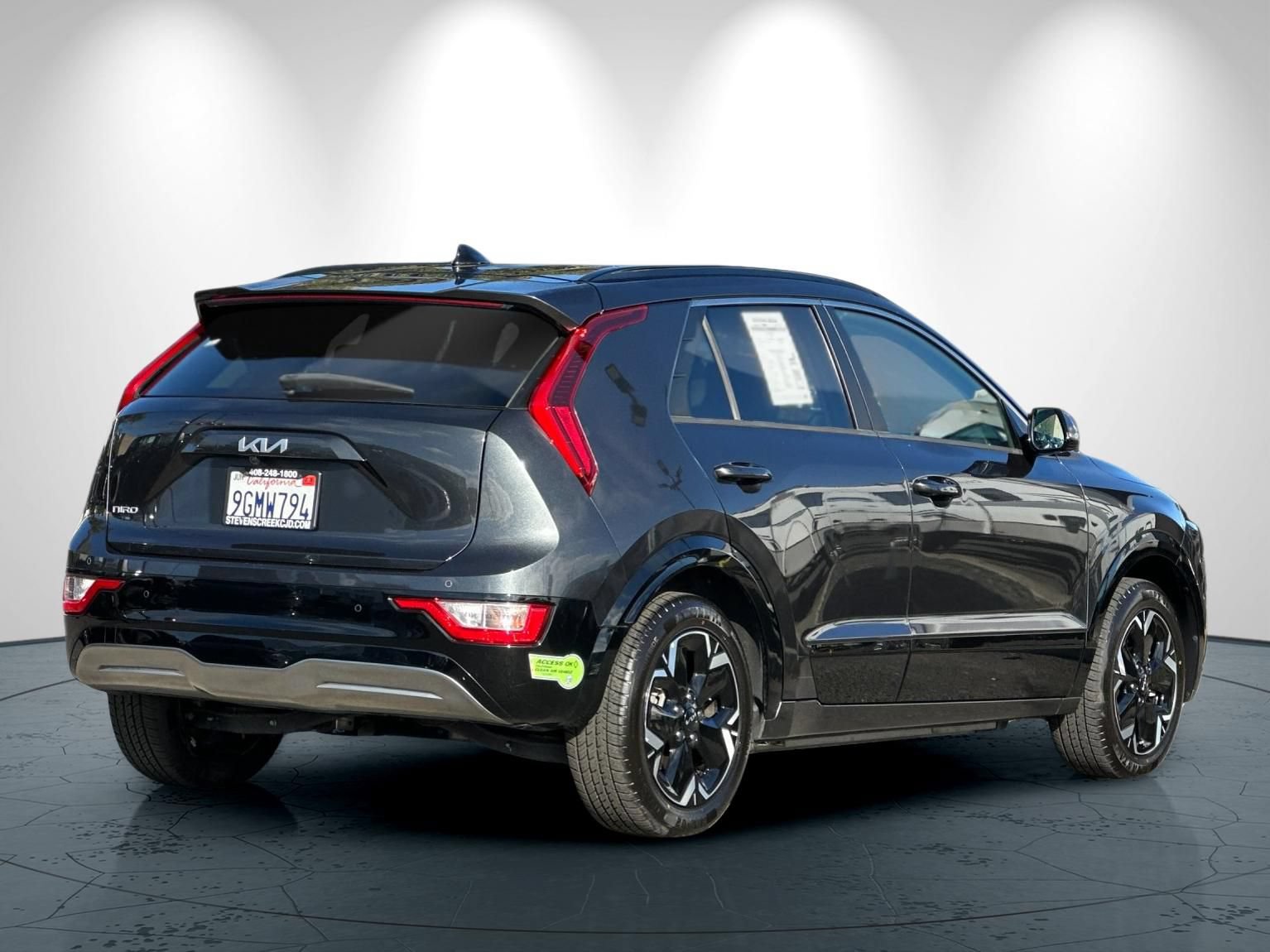 Used 2023 Kia Niro Wind FWD image 4