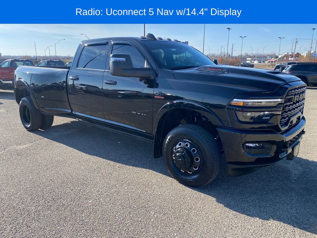 Used 2025 RAM 3500 Limited image 8