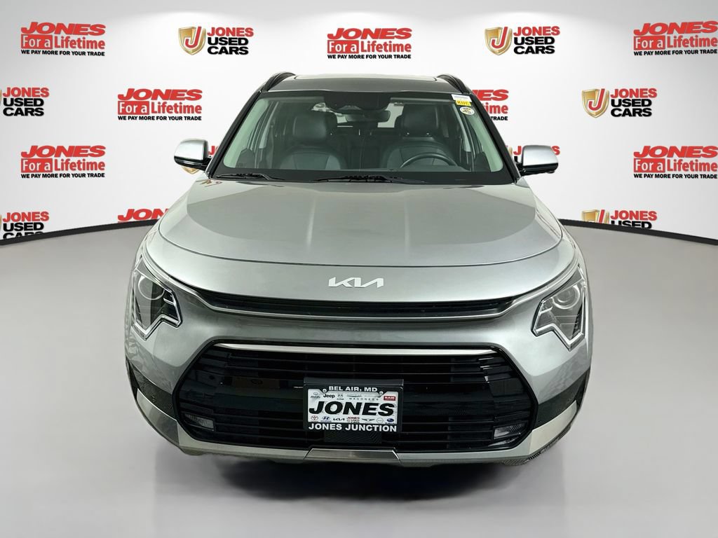 Used 2025 Kia Niro EX Touring FWD image 12