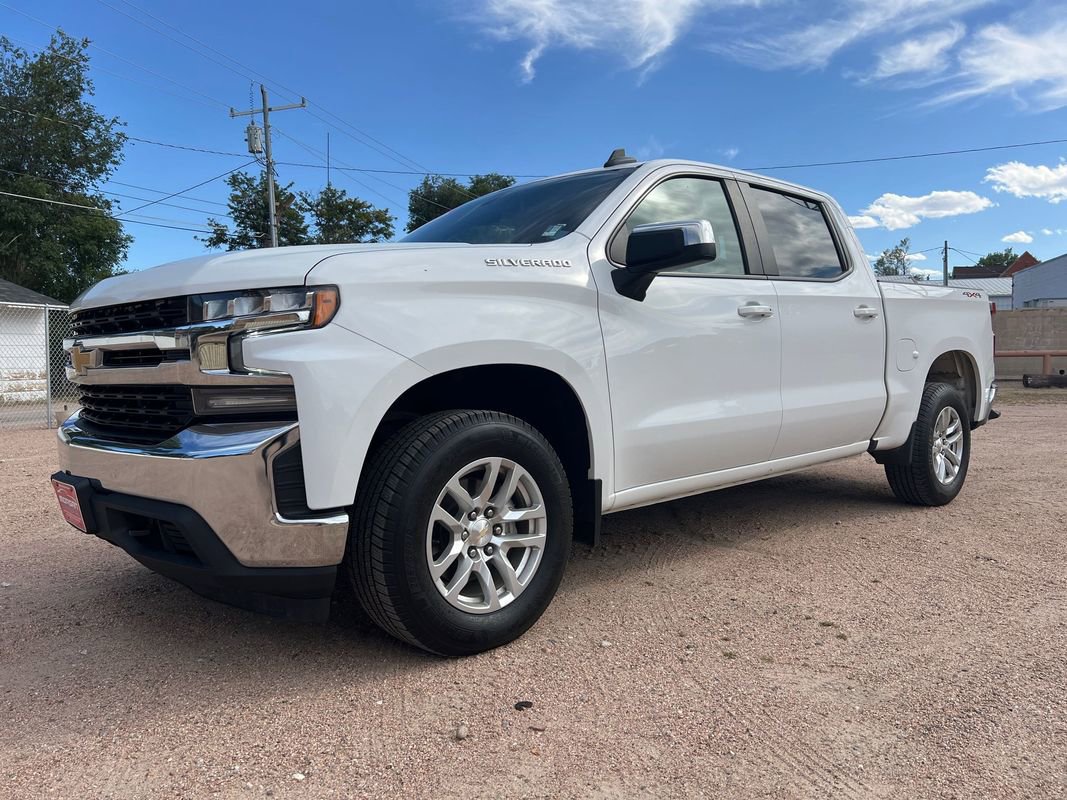 Used 2022 Chevrolet Silverado 1500 LT image 3