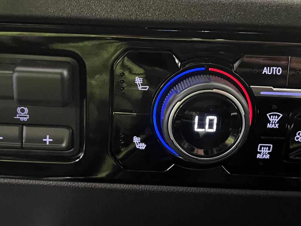 Used 2025 Chevrolet Silverado 1500 RST image 29