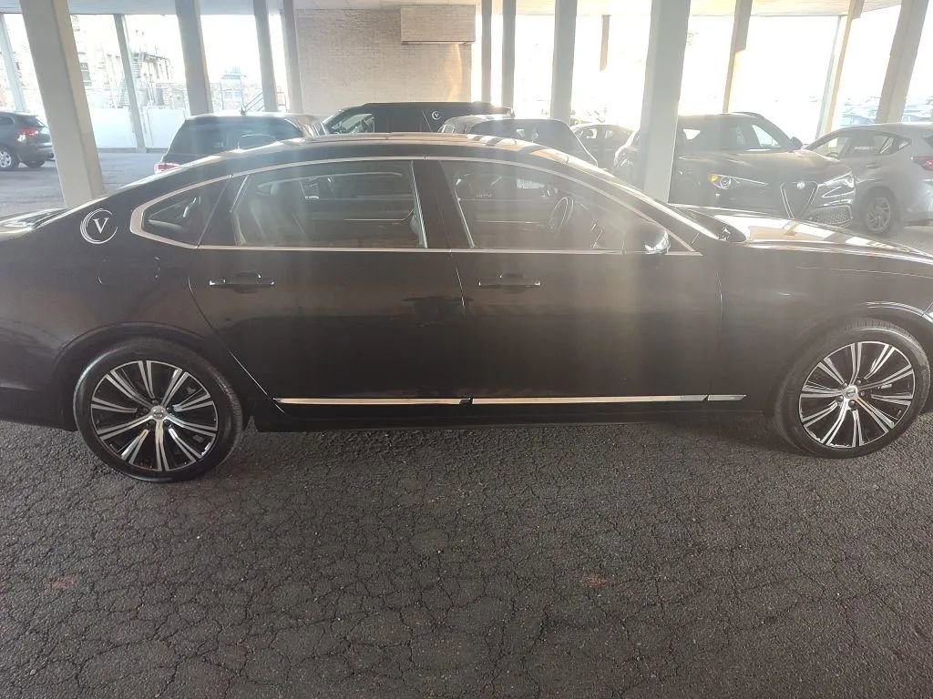 Used 2024 Volvo S90 B6 Plus image 6